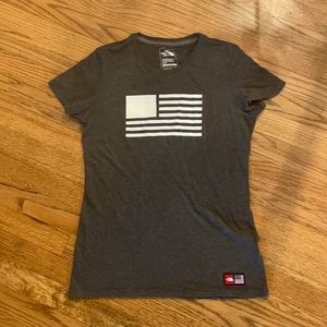 The North Face American Flag Tee small grey